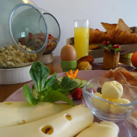 Bonbeaujoli Bed & Breakfast 4*